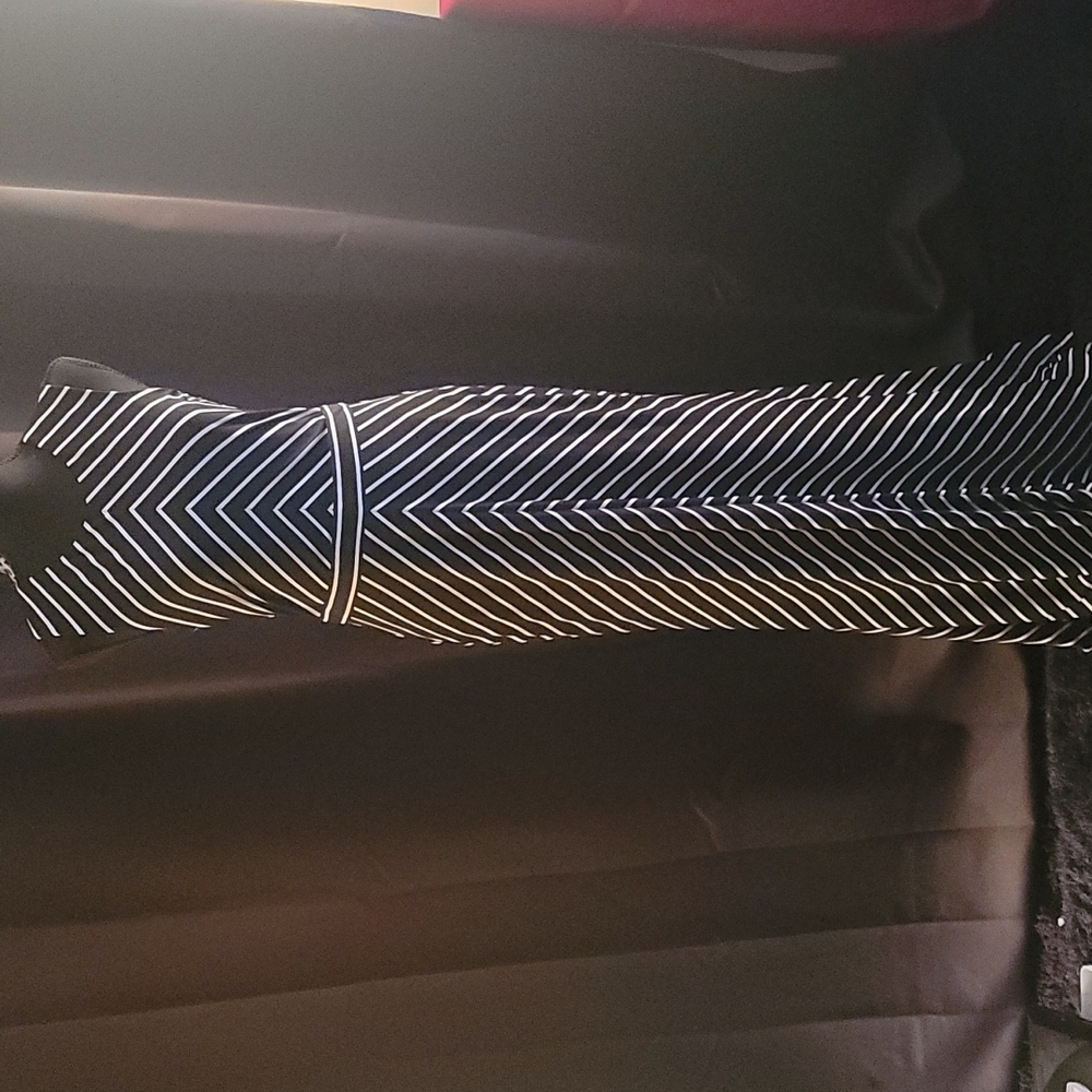 Just Taylor Chevron Dress